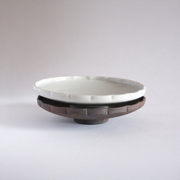 Flower Rim Plate (Brown)