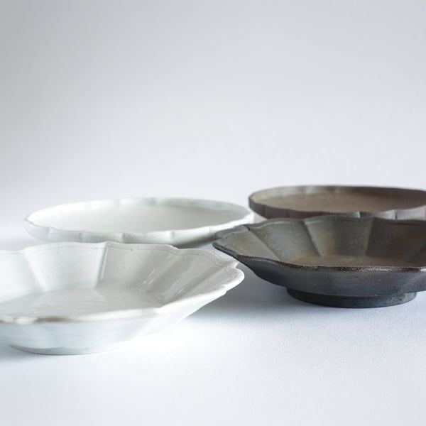 Bellflower Plate (White)