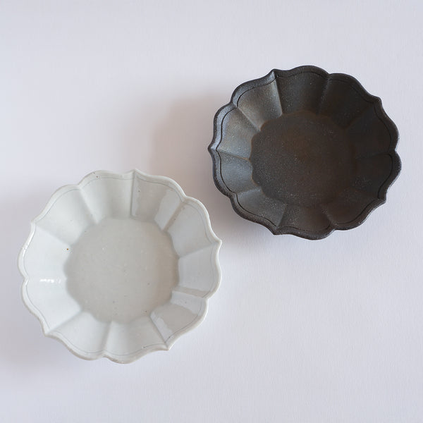 Bellflower Plate (White)