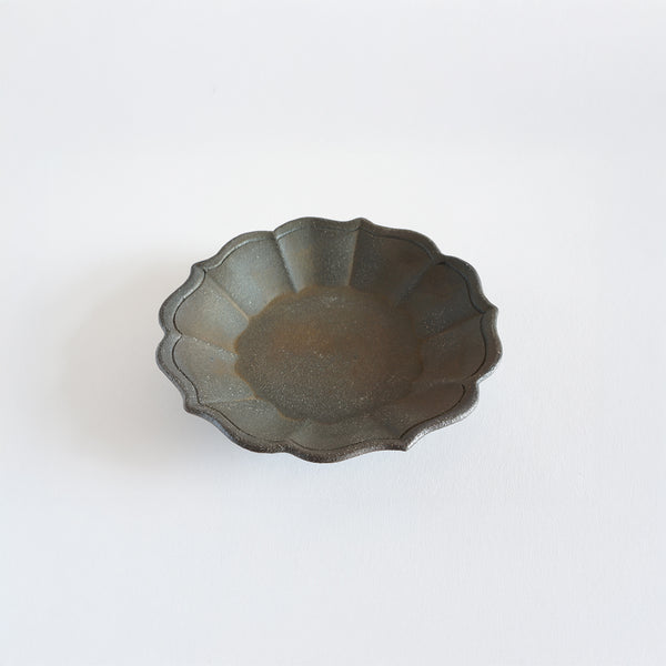 Bellflower Plate (Brown)