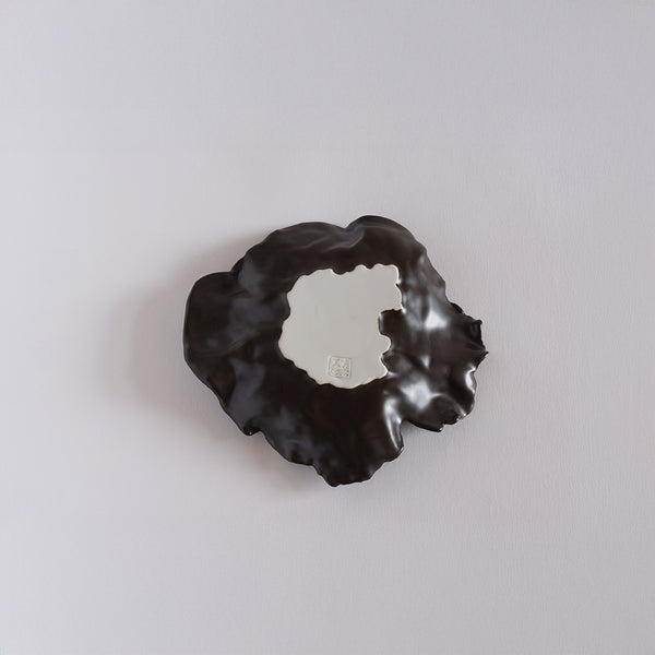 Drifted Shell Tray (Black Pearl)