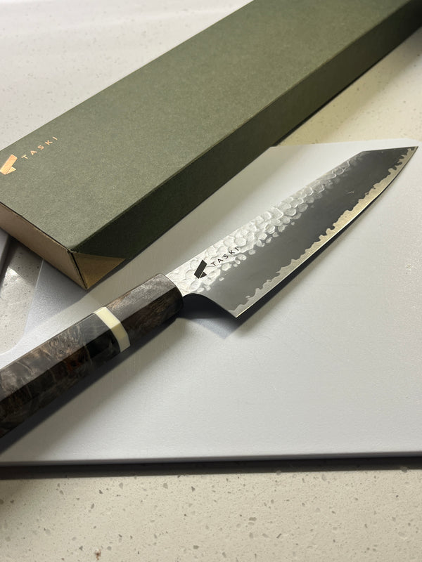 Rion's Knife